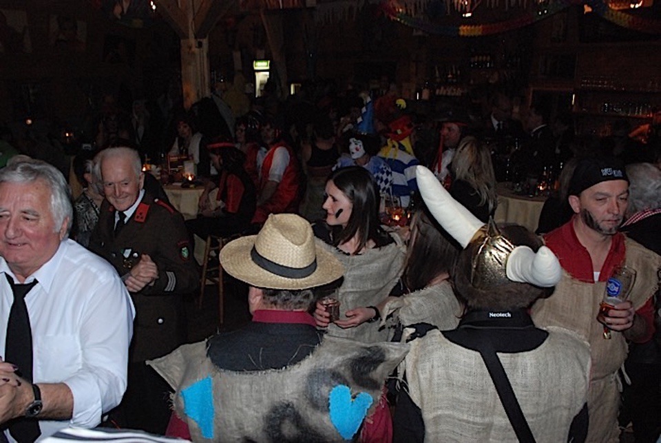 Faschingsparty Bacherlwirt 2015 web 36