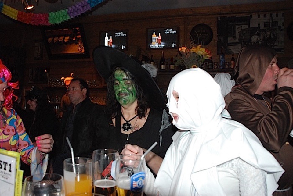 Faschingsparty Bacherlwirt 2015 web 38